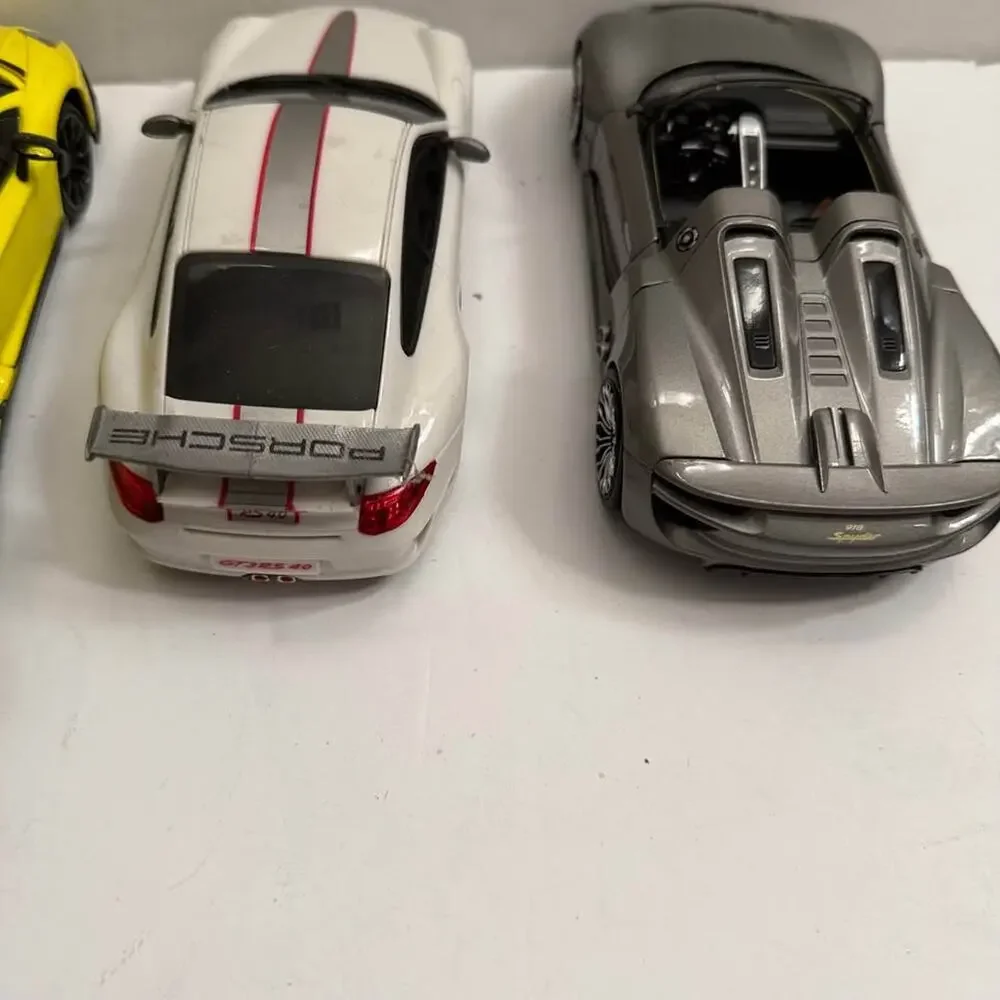 Toy Car Lot - Porsche & Lamborghini